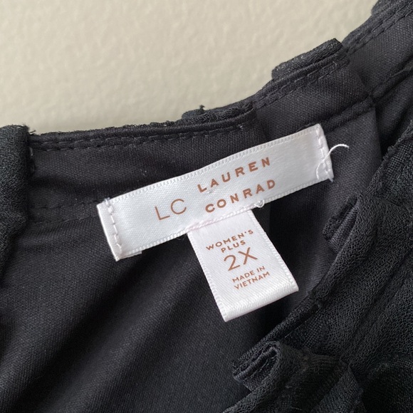 LC Lauren Conrad Sheer Lined Cap Sleeve Top - Picture 7 of 9